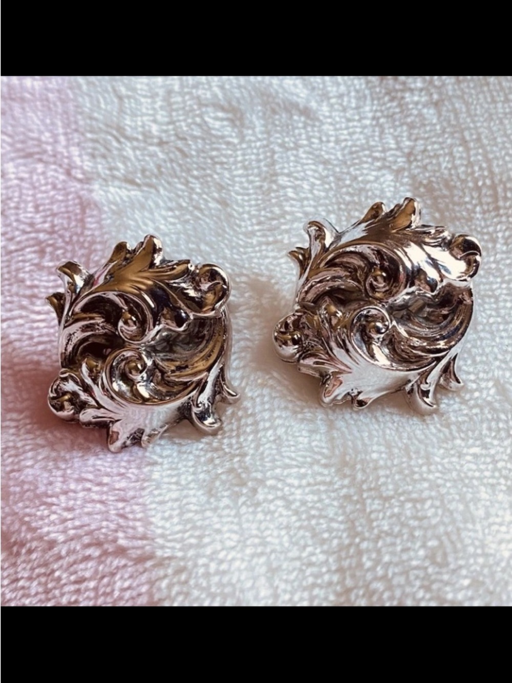 Whiting & Davis Co. Vintage Pewter Ocean Waves Clip Earrings Floral Costume